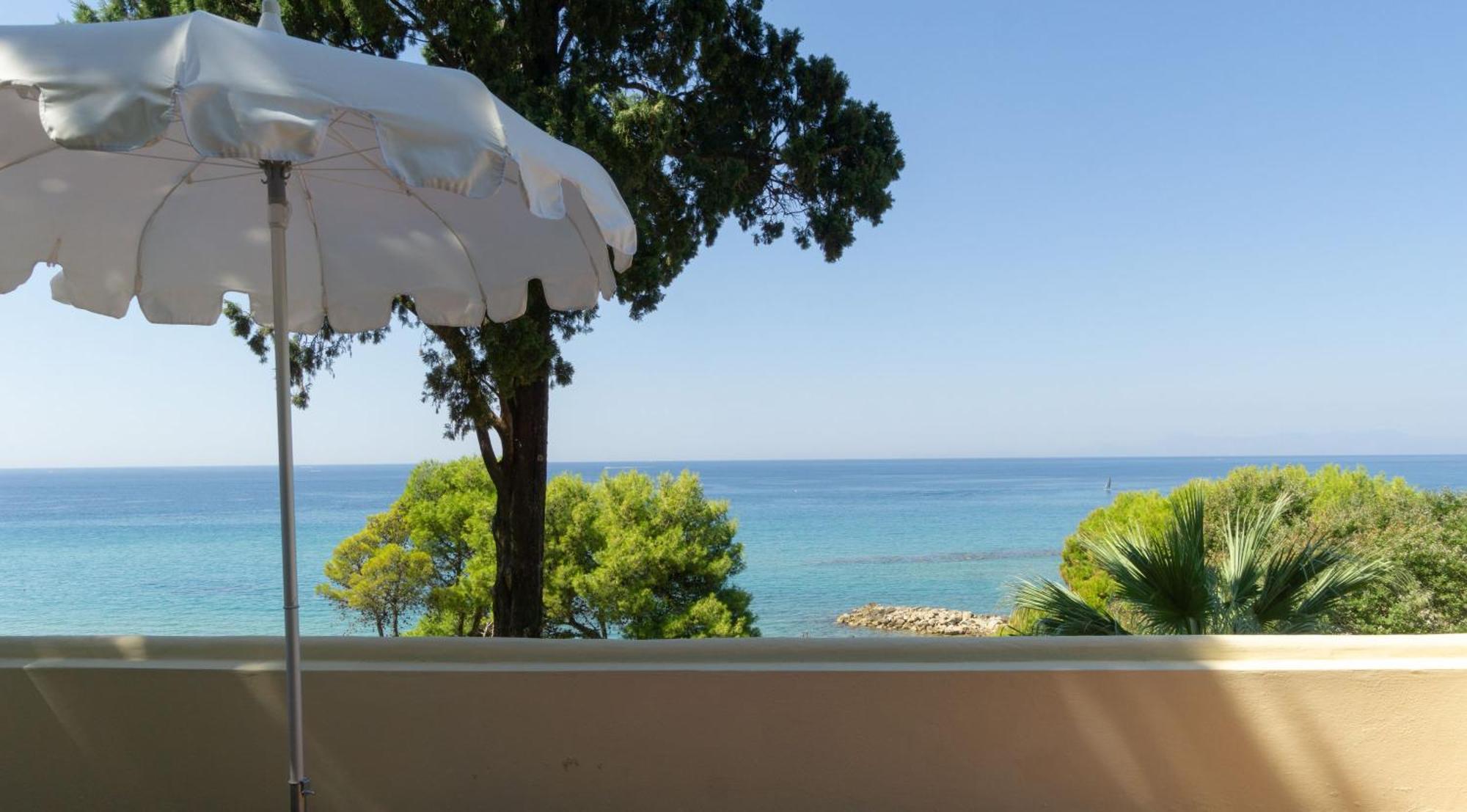 Palazzo Belmonte Hotel Santa Maria di Castellabate Exterior photo